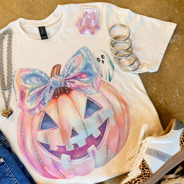 Glitz and Gourd Iridescent Pumpkins Short Sleeve Graphic Tee with Crystals in Cream