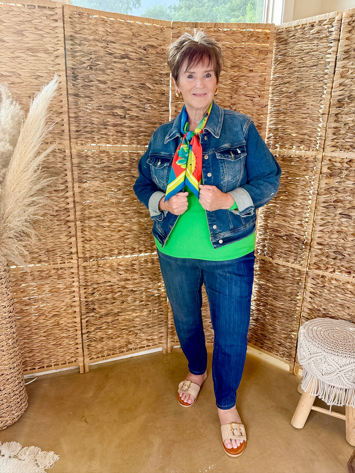 Simple V Neck Solid Long Sleeve Tee in Bright Green