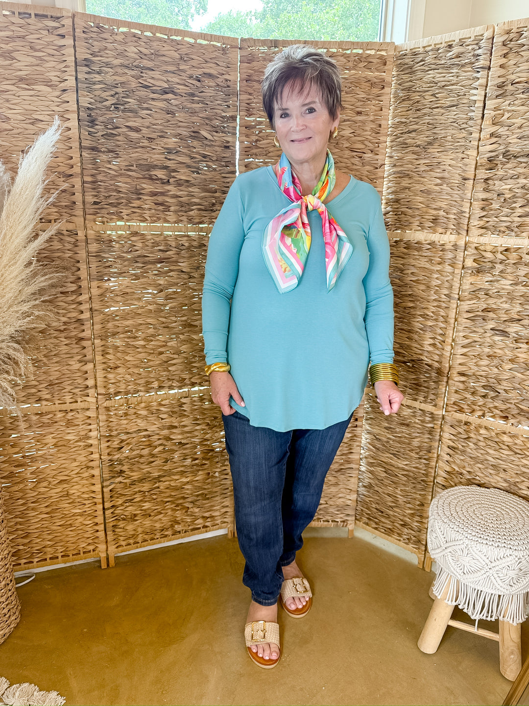 Simple V Neck Solid Long Sleeve Tee in Ash Mint