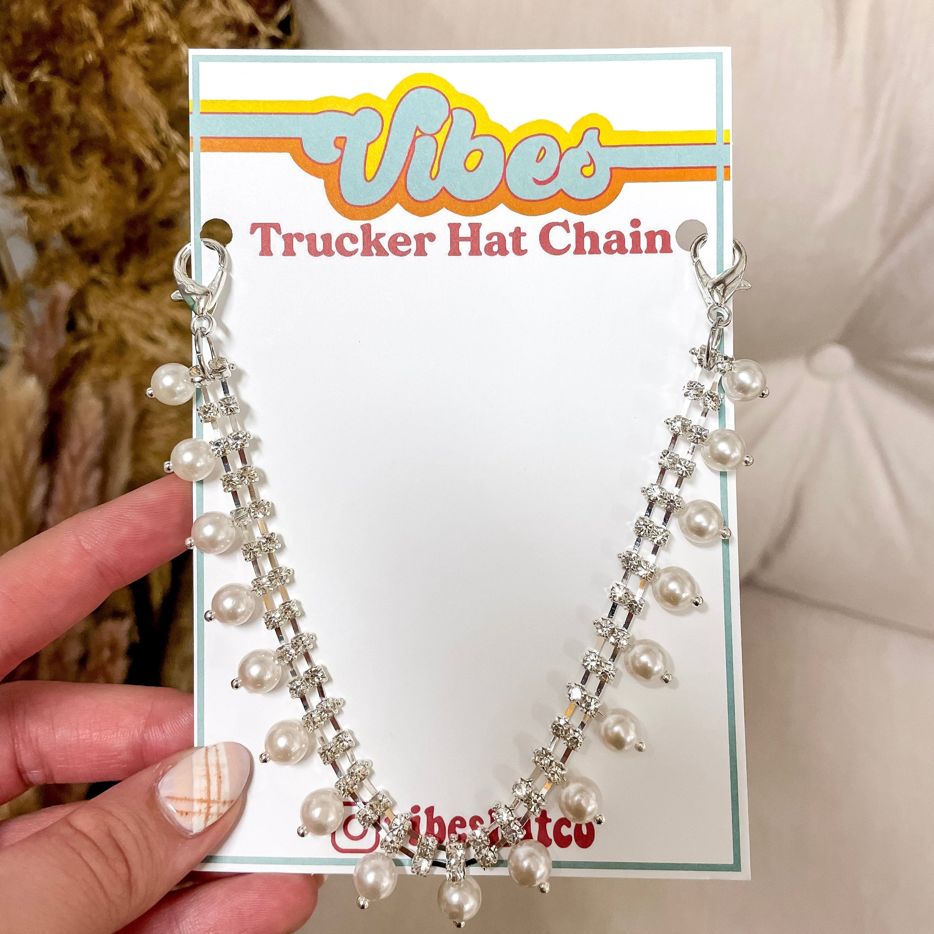 Trucker Hat Chain in Rhinestone Pearl