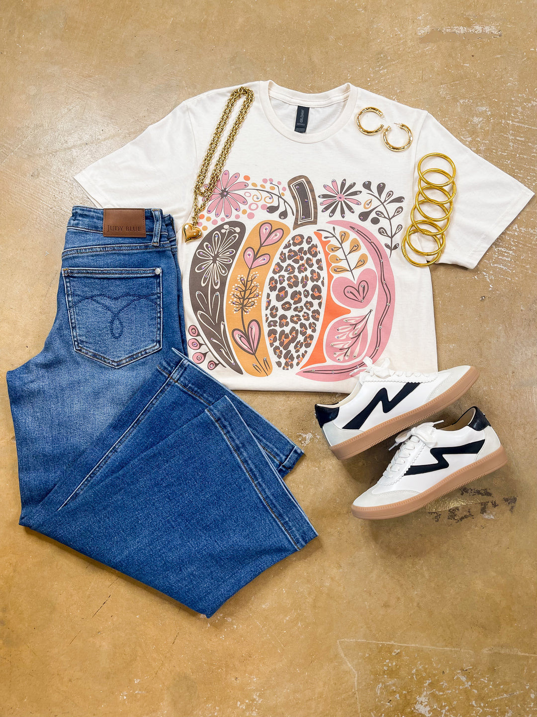 Pumpkin Patch Cutie Floral Pumpkin Short Sleeve Graphic Tee with Crystals in Cream