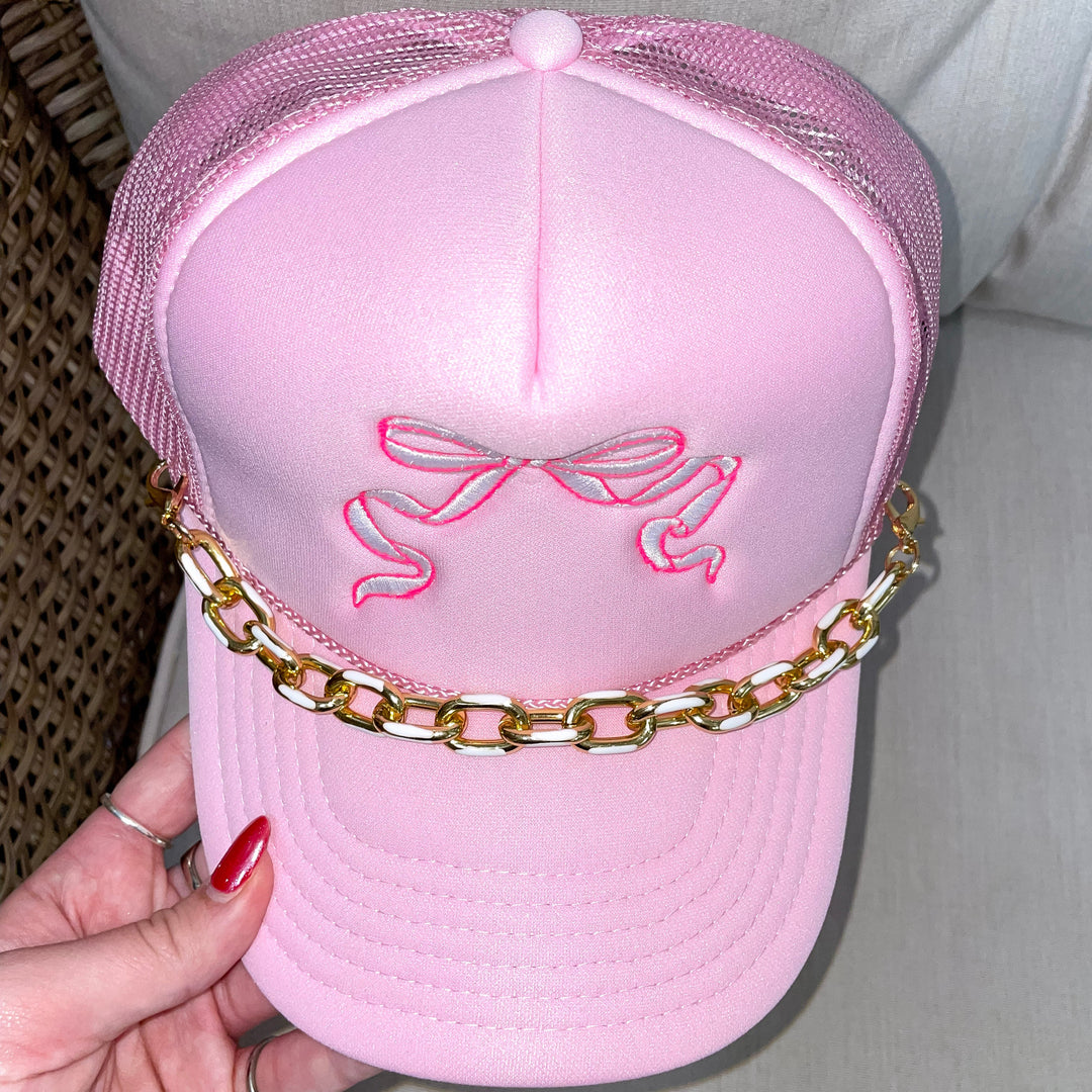 Trucker Hat Chain in Gold and White