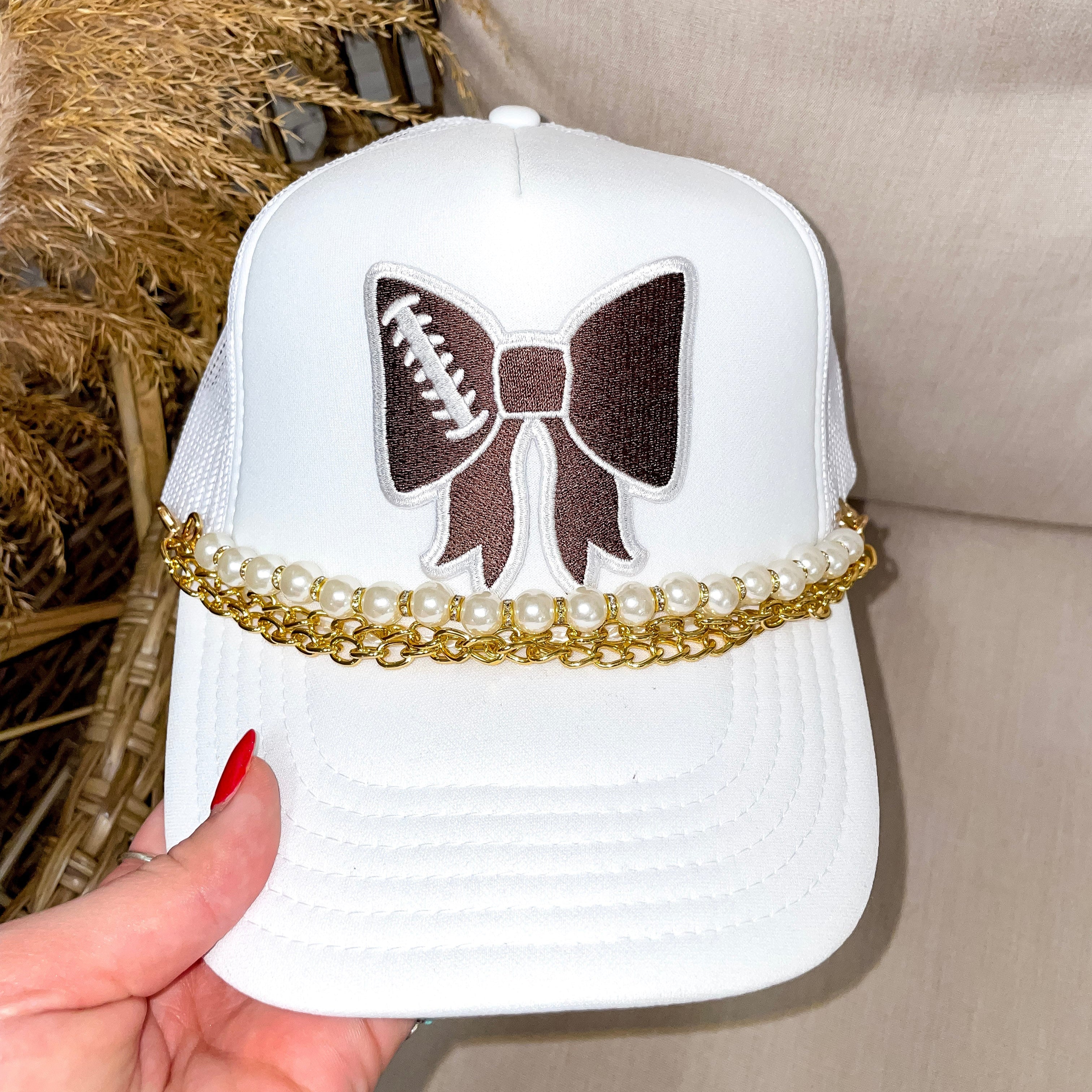 Trucker Hat Chain in Pearl Triple Layer