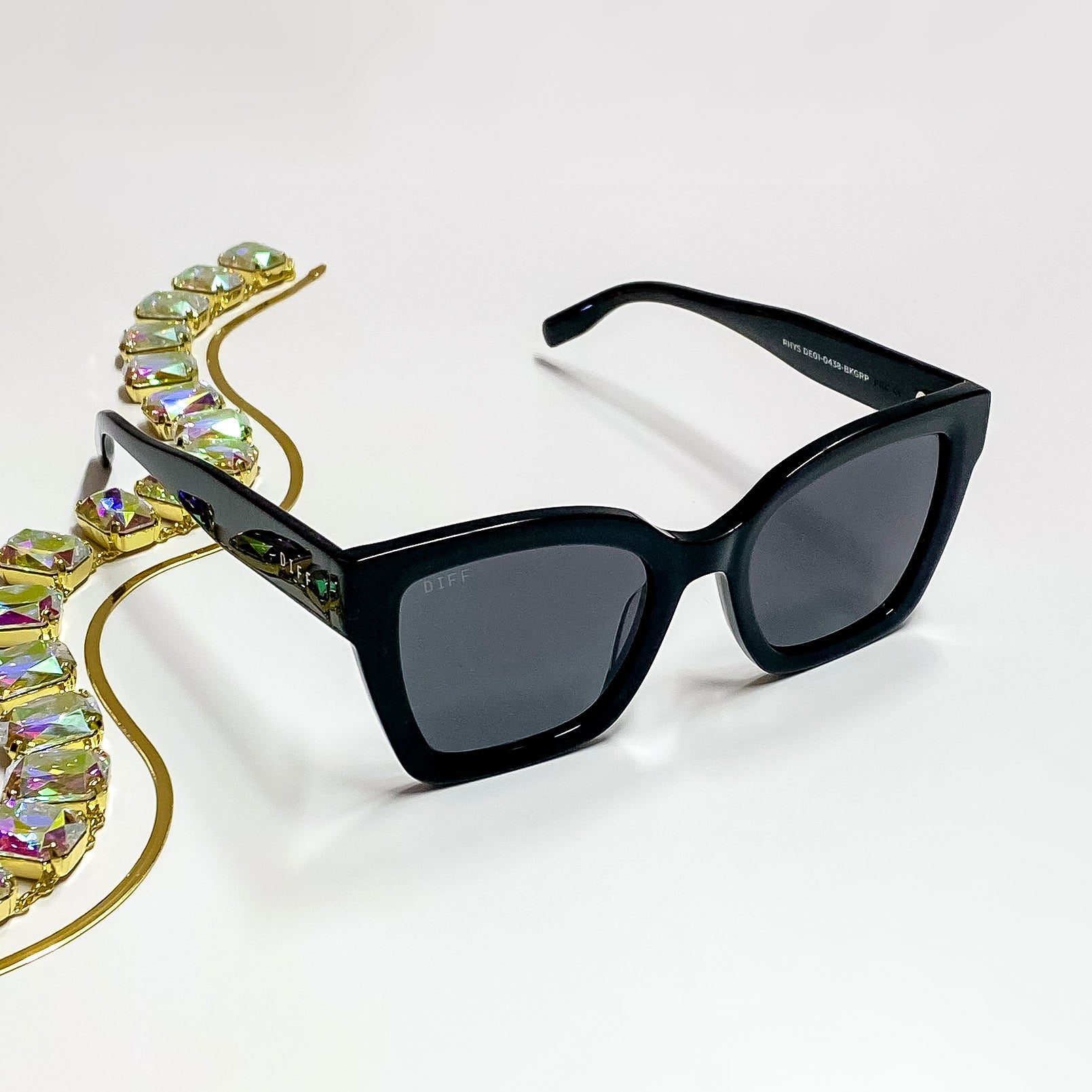 DIFF | Rhys Square Sunglasses in Black Grey Polarized - Giddy Up Glamour Boutique