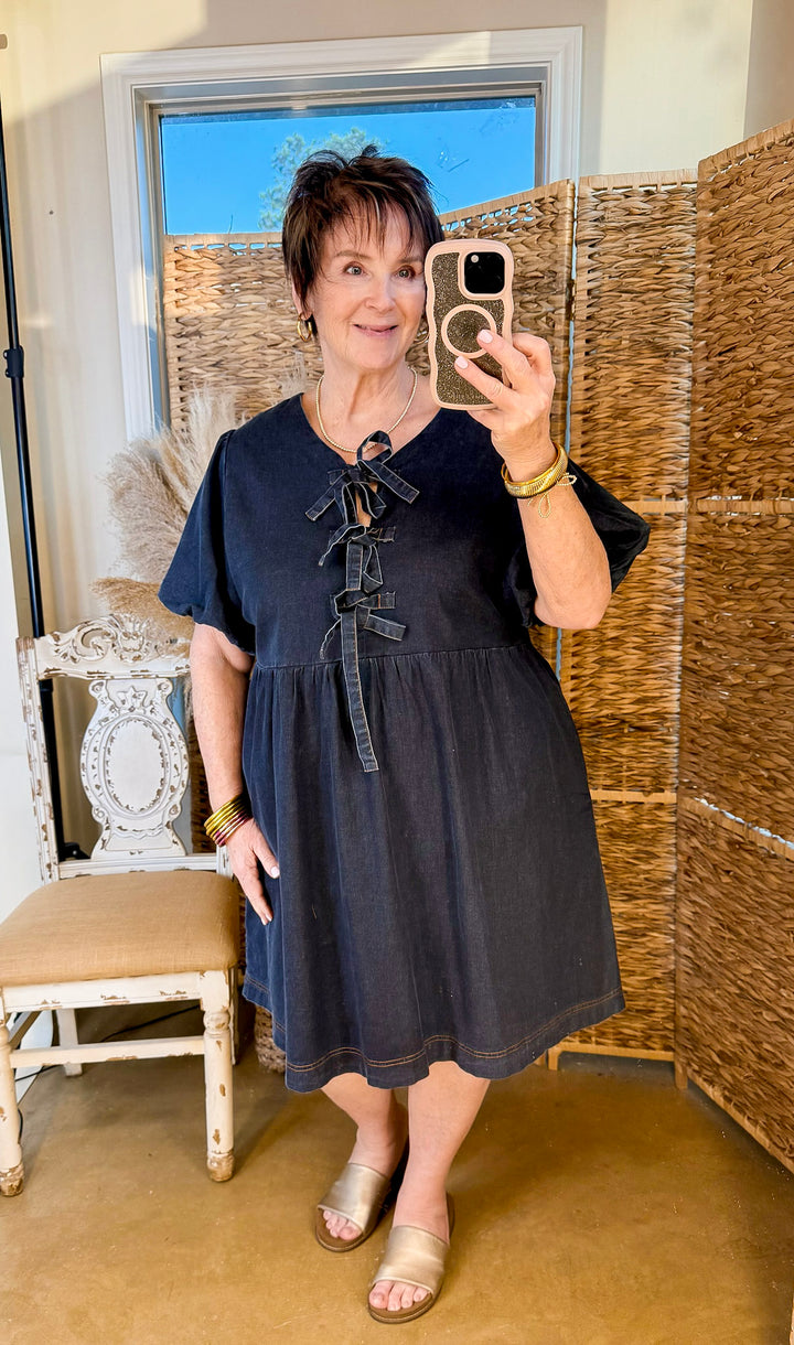 Timeless Trend Short Sleeve Denim Dress with Bows in Medium Wash