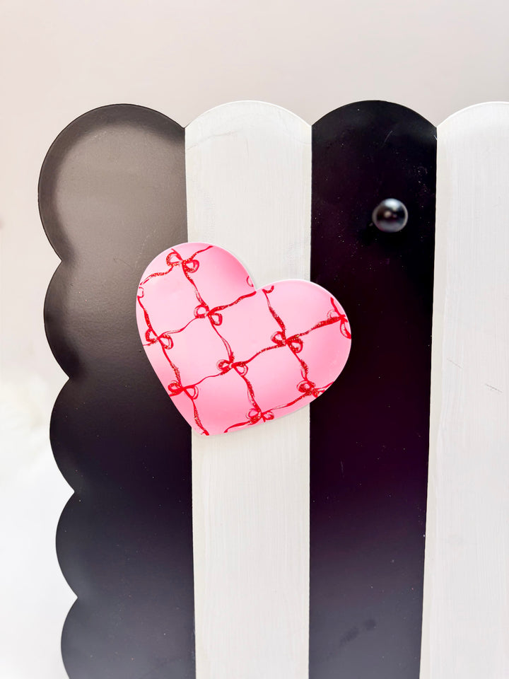 The Round Top Collection | Hearts with Bow Lattice Heart Magnet in Pink