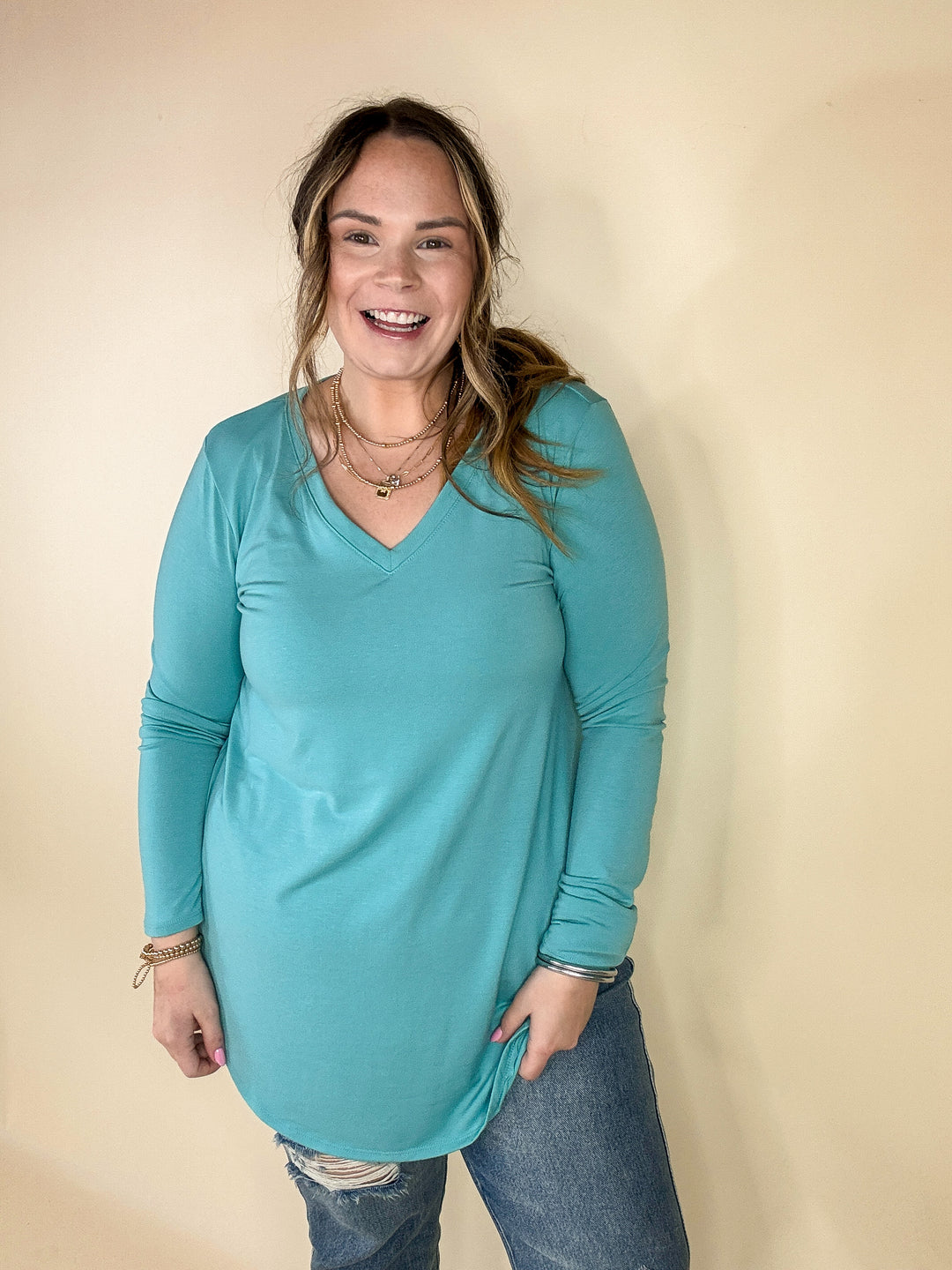 Simple V Neck Solid Long Sleeve Tee in Ash Mint