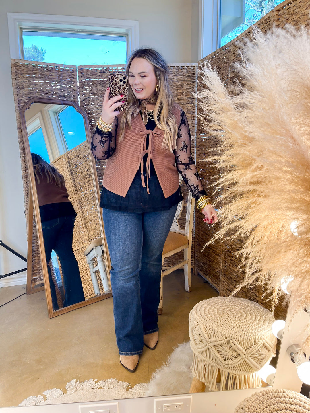 Pretty and Poised Floral Print Lace Top with Ruffle Peter Pan Collar in Black