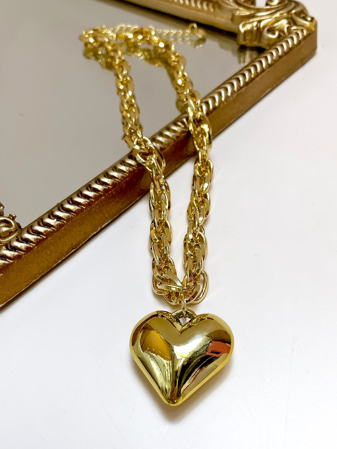 Treasure Jewels | Chunky Crush Chain Heart Pendant Necklace in Gold