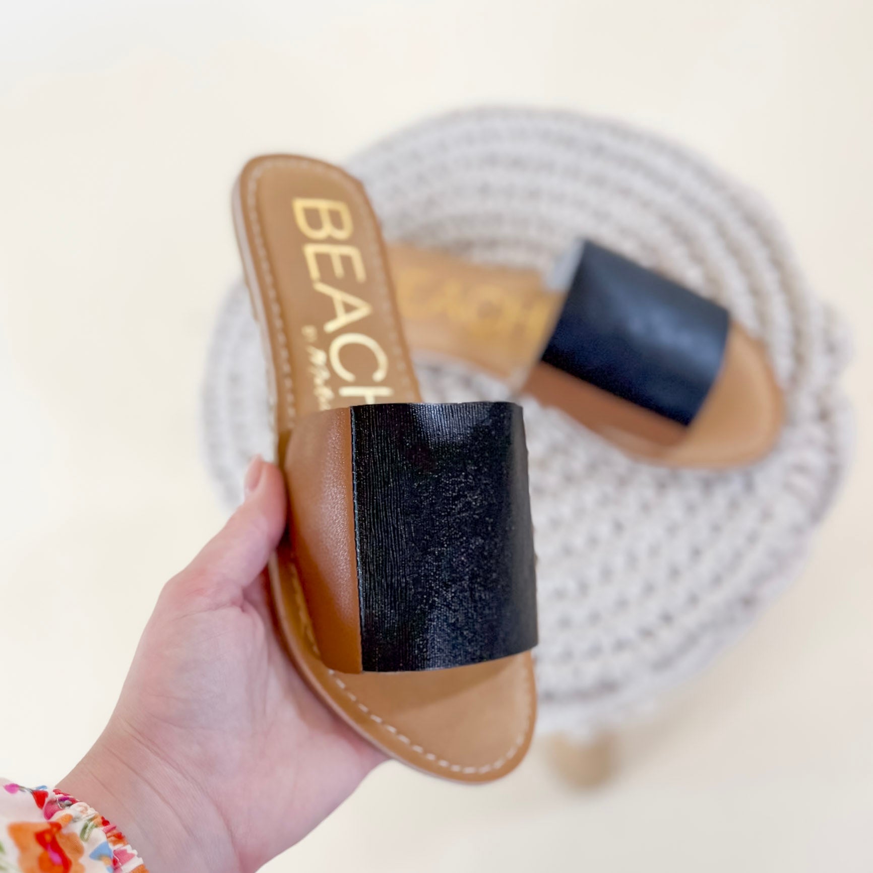 Matisse | Bonfire Slide Sandal in Tan and Black - Giddy Up Glamour Boutique