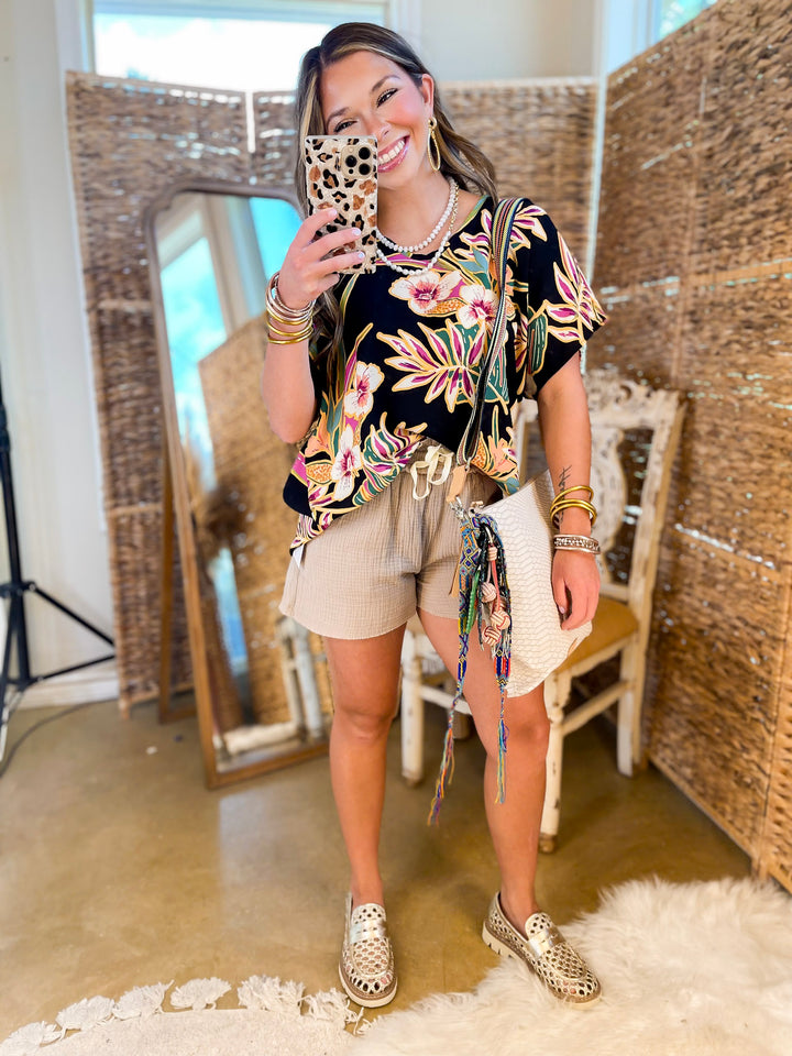 Island Oasis Tropical Floral Print Top in Black