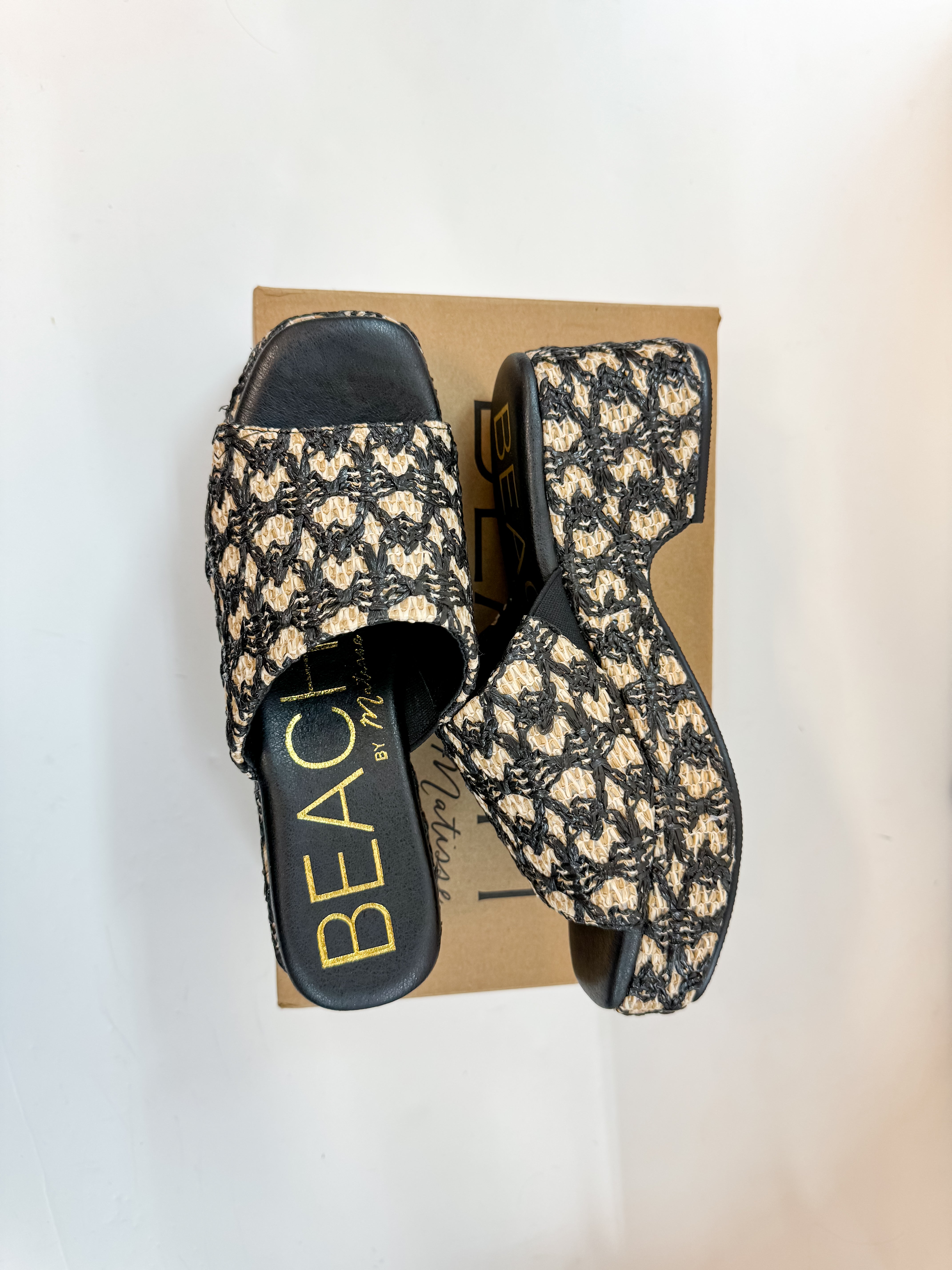 Matisse | Cruz Multi-Color Platform Sandal in Black - Giddy Up Glamour Boutique