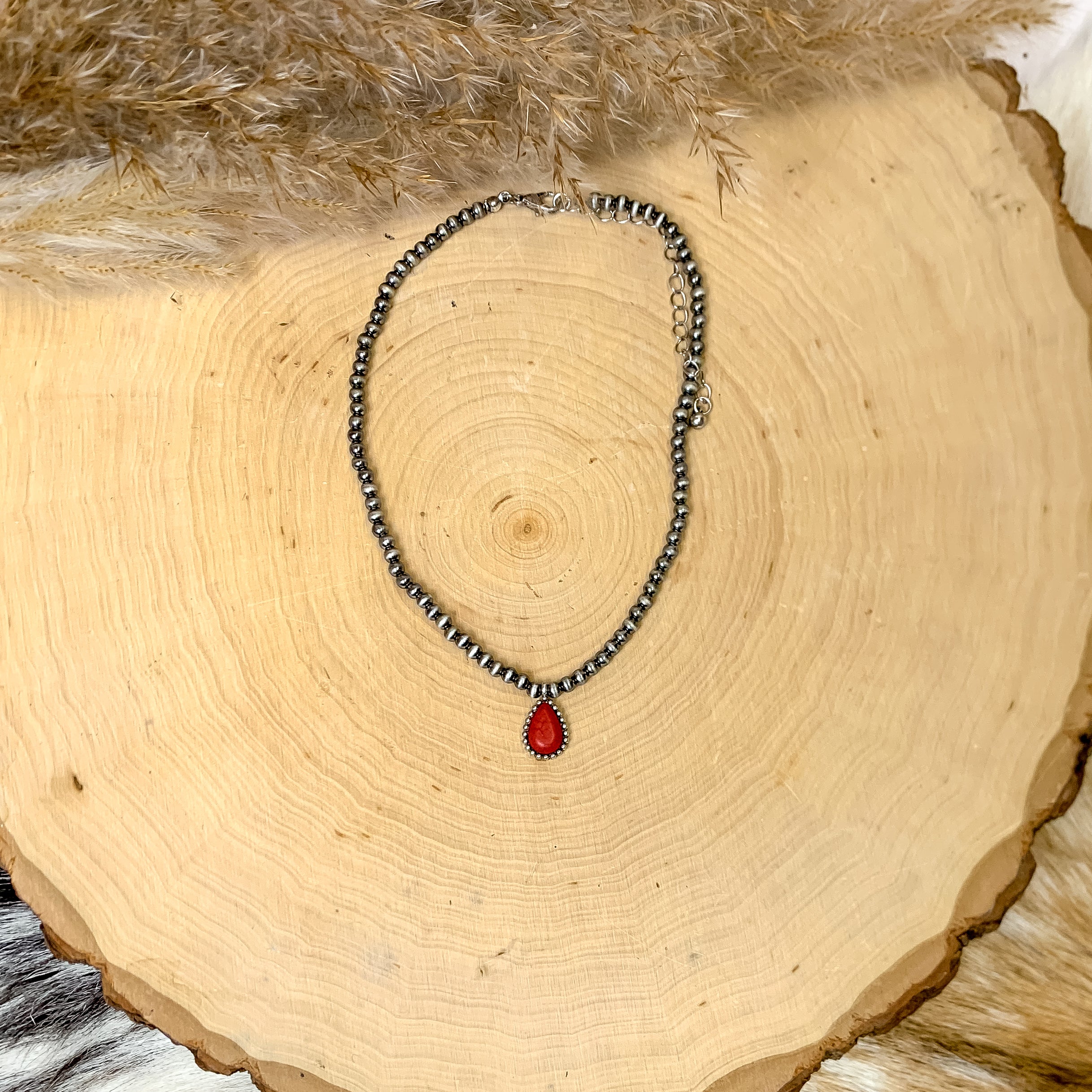 Small Faux Navajo Pearls Choker Necklace in Silver Tone with Red Ornate Teardrop Stone
