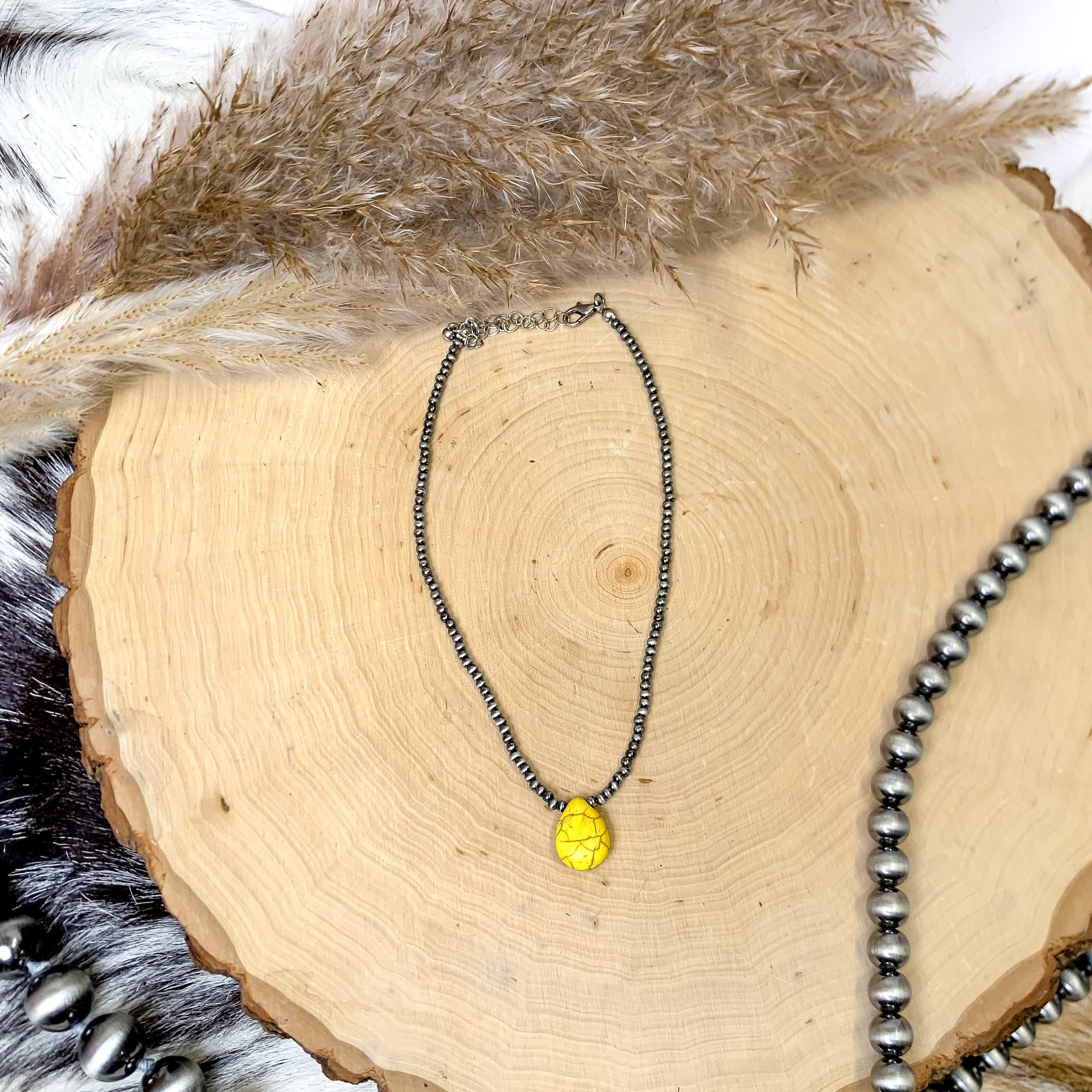 Small Faux Navajo Pearls Choker Necklace in Silver Tone with Mustard Yellow Teardrop Stone