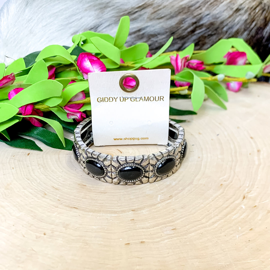 Stretchy Silver Tone Oval Stone Bracelet in Black
