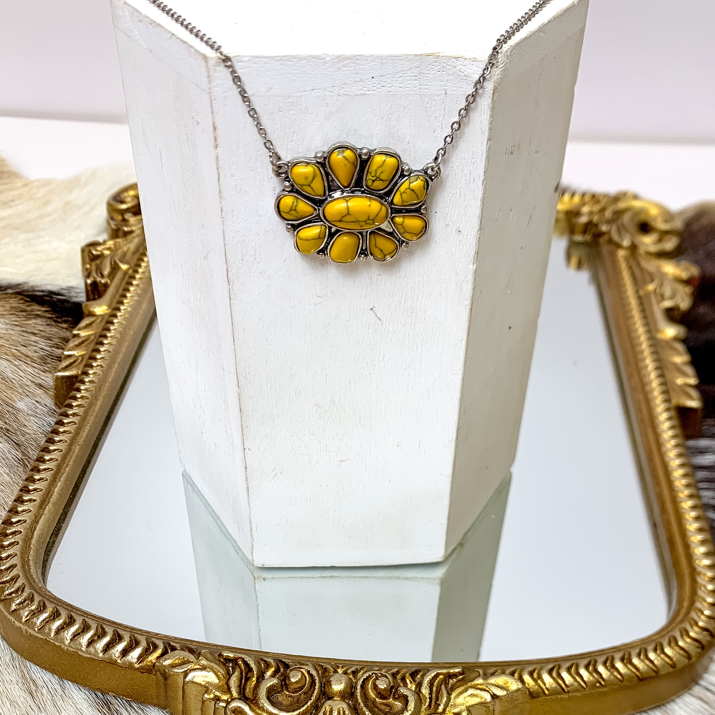 Mini Concho Necklace in Yellow