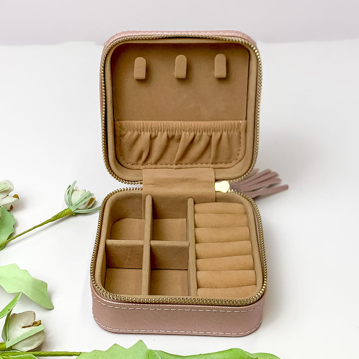 Hollis | Mini Jewelry Organizer in Blush - Giddy Up Glamour Boutique