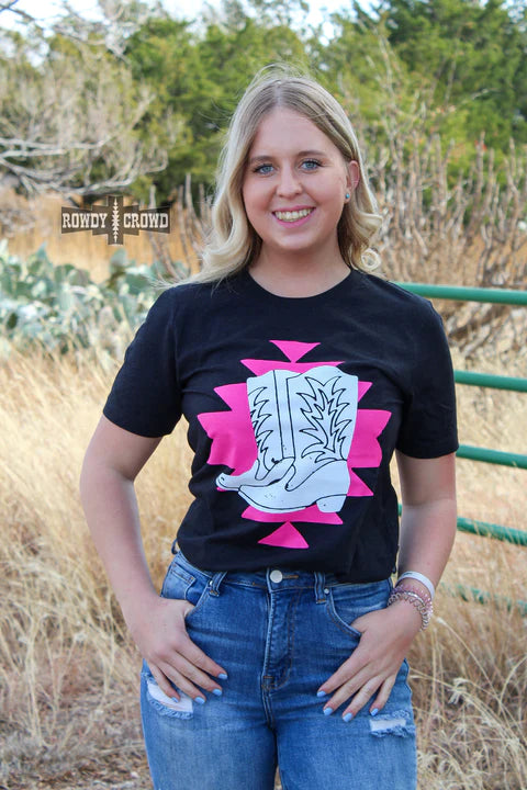 Online Exclusive | Made For Walkin' Short Sleeve Graphic Tee in Black - Giddy Up Glamour Boutique