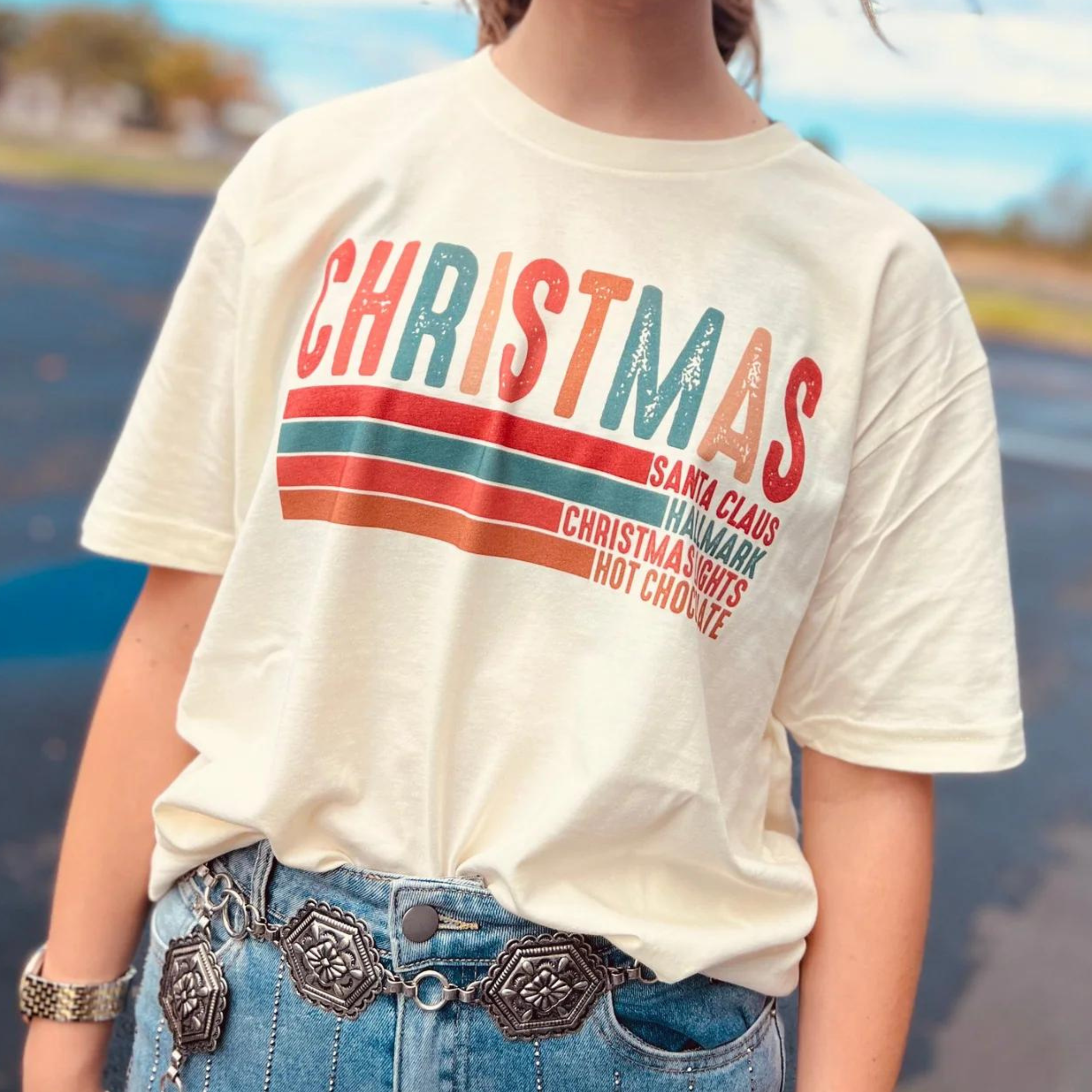 Online Exclusive | Christmas Highlights Graphic Tee in Cream - Giddy Up Glamour Boutique
