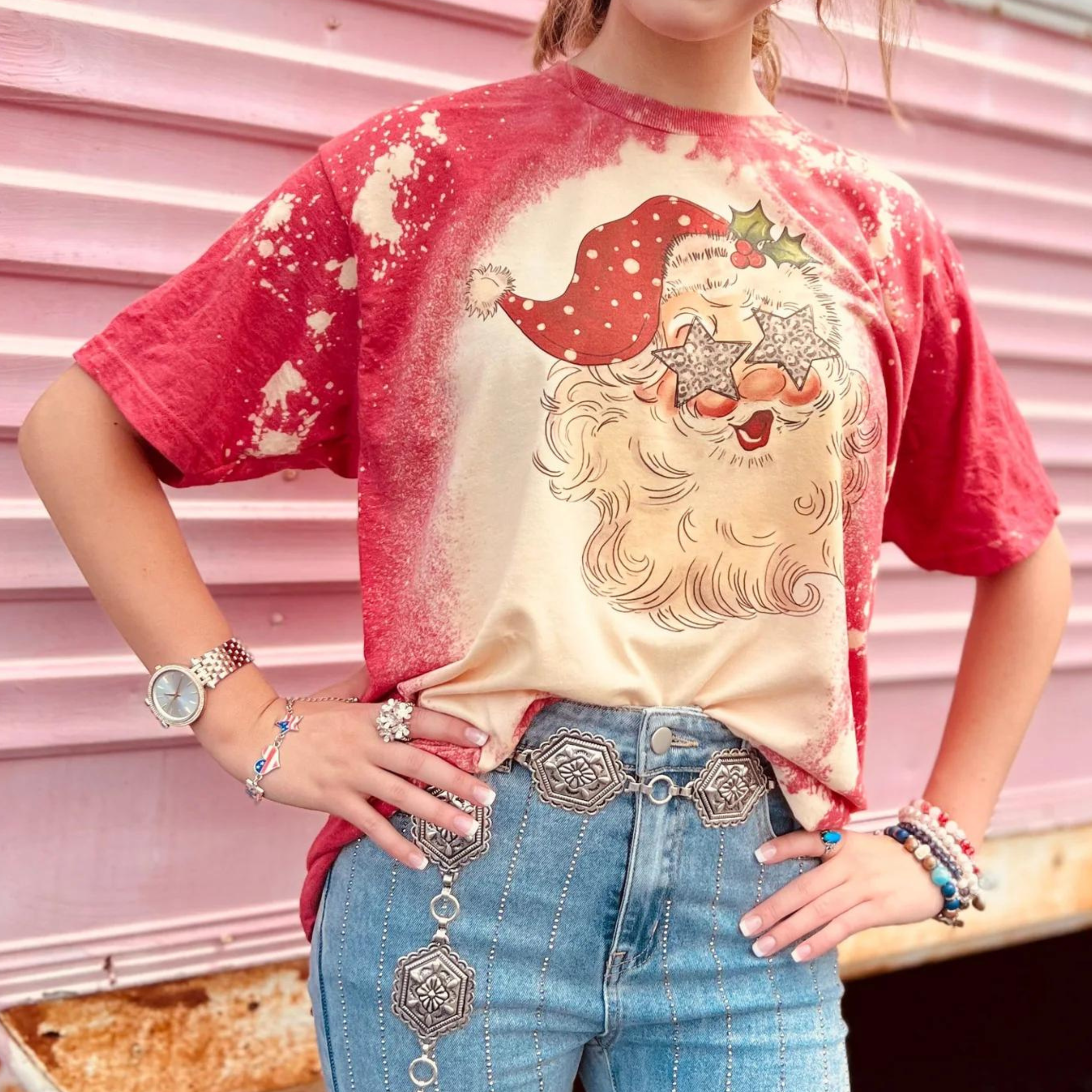 Online Exclusive | Santa with Star Eyes Christmas Graphic Tee in Red Bleached