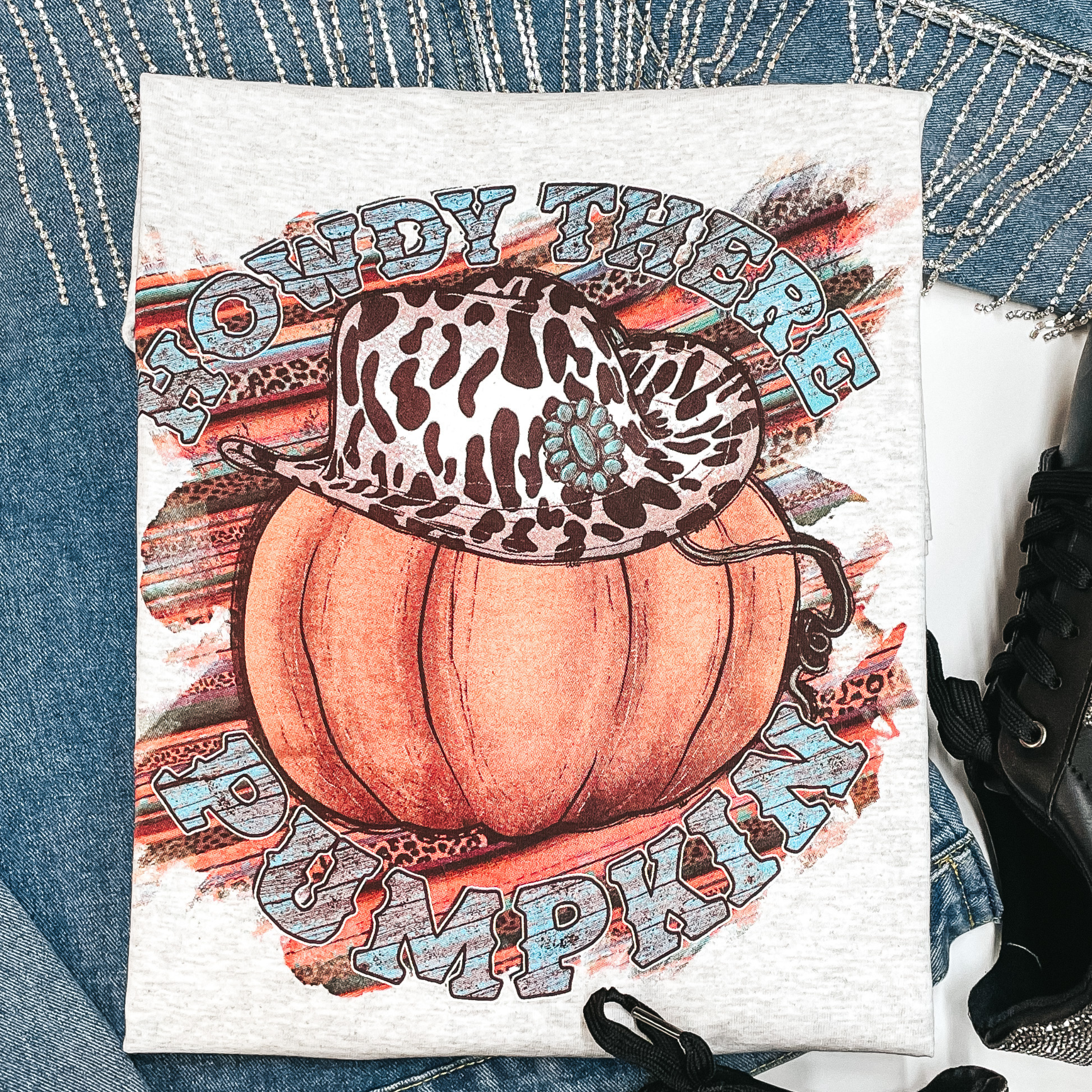 Howdy There Pumpkin Short Sleeve Graphic Tee in Light Heather Grey - Giddy Up Glamour Boutique