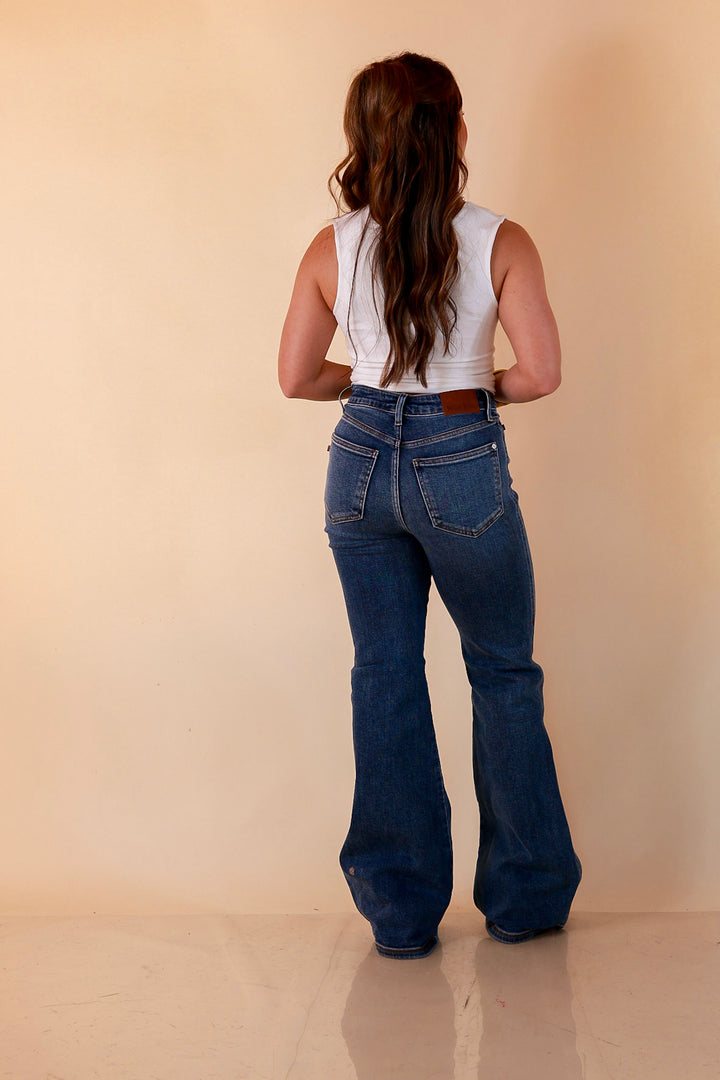 Judy Blue Good as Gold Flare Jeans in Medium Wash
