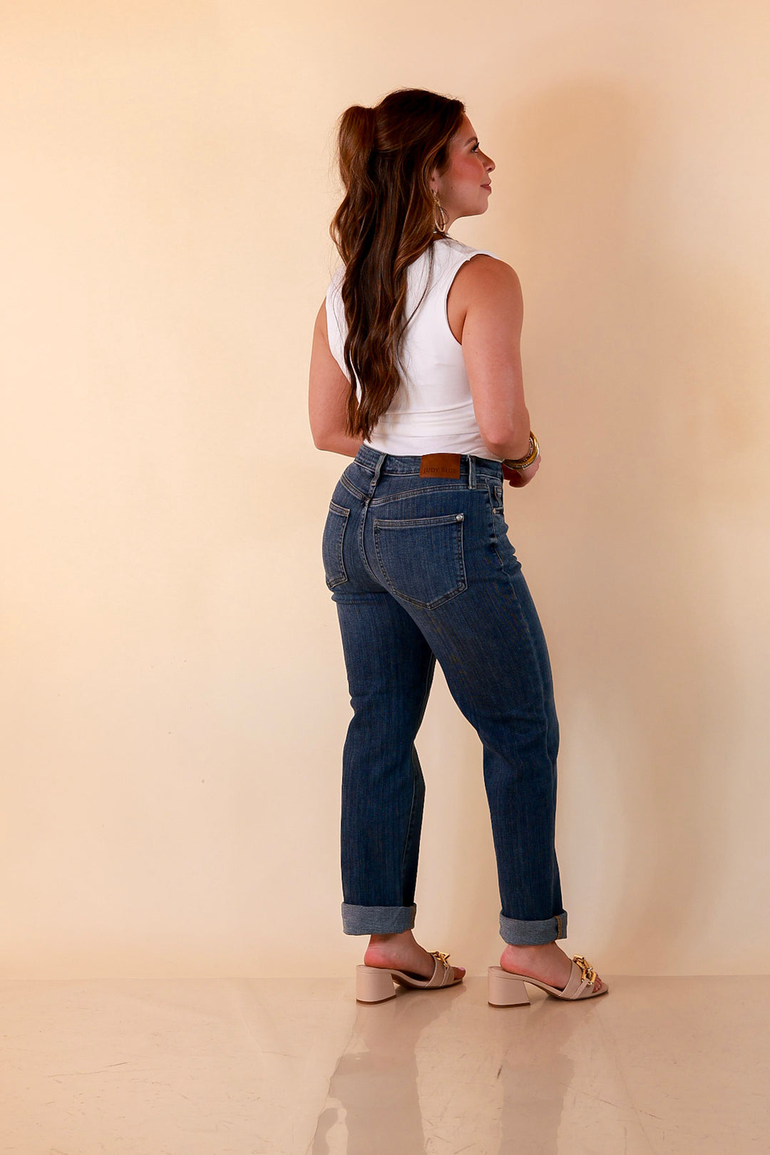 Judy Blue Roll With It Cuffed Boyfriend Jeans in Medium Wash