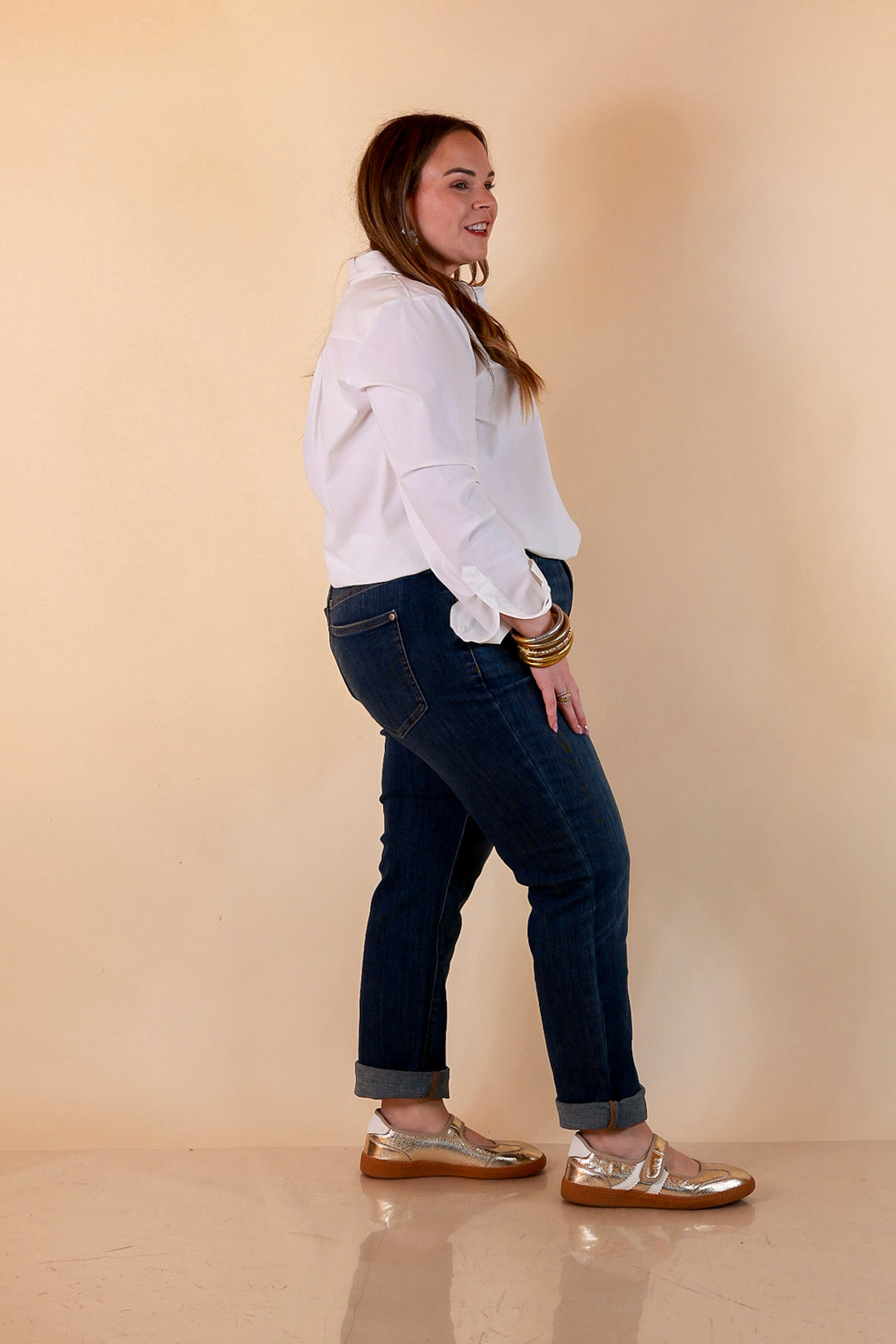 Judy Blue Roll With It Cuffed Boyfriend Jeans in Medium Wash