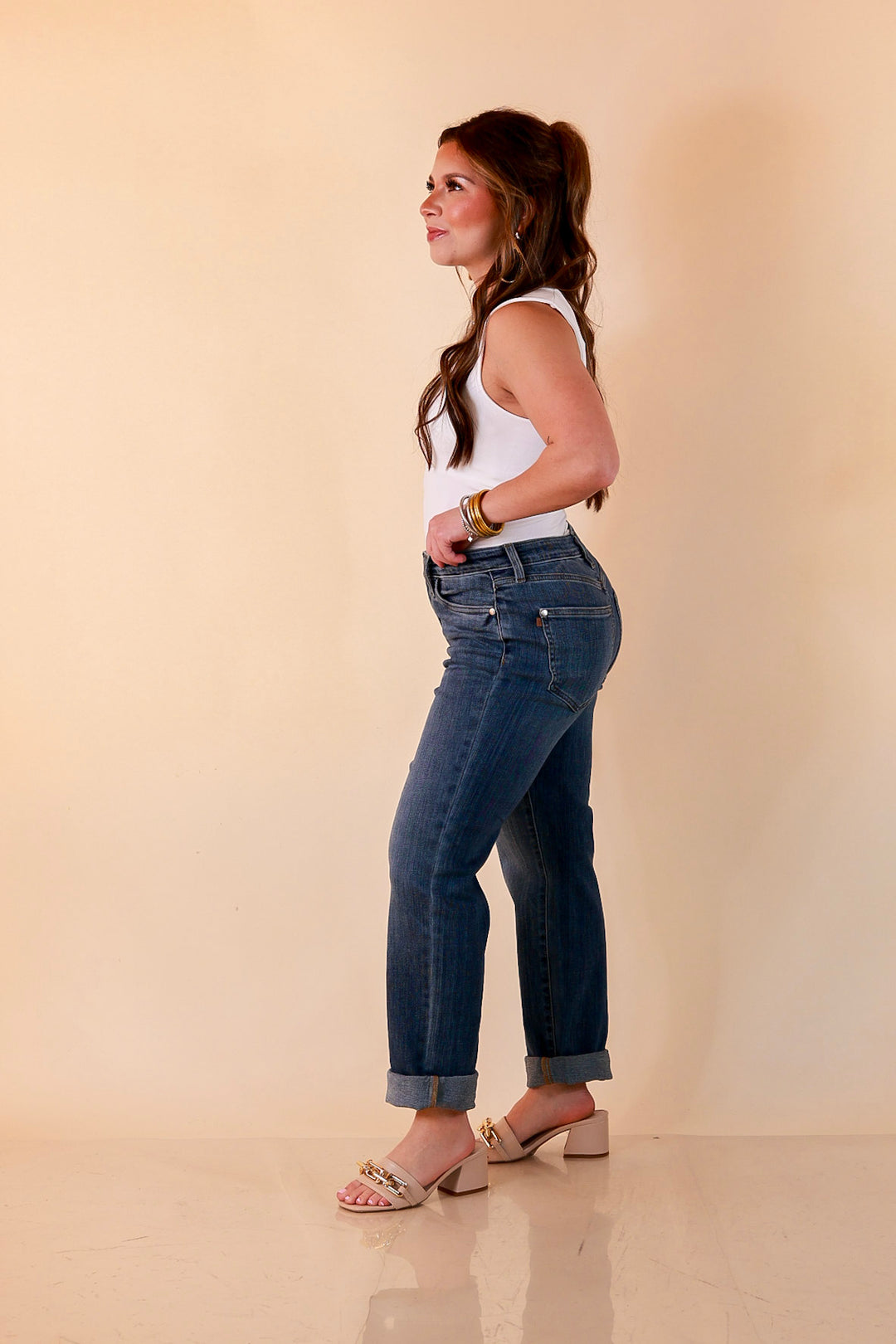Judy Blue Roll With It Cuffed Boyfriend Jeans in Medium Wash