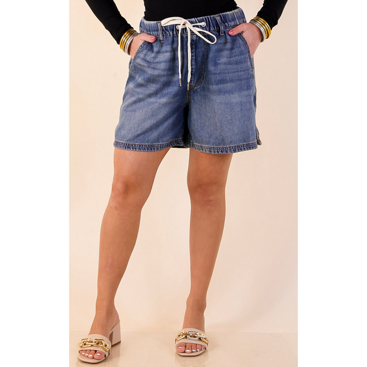 Judy Blue | Easy Company Featherweight Drawstring Denim Shorts in Medium Wash