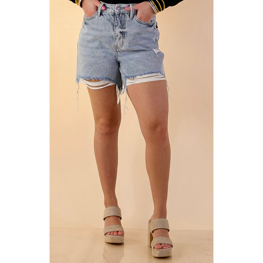 Judy Blue | Effortless Edge Rigid Magic Distressed Frayed Hem Denim Dad Shorts in Light Wash