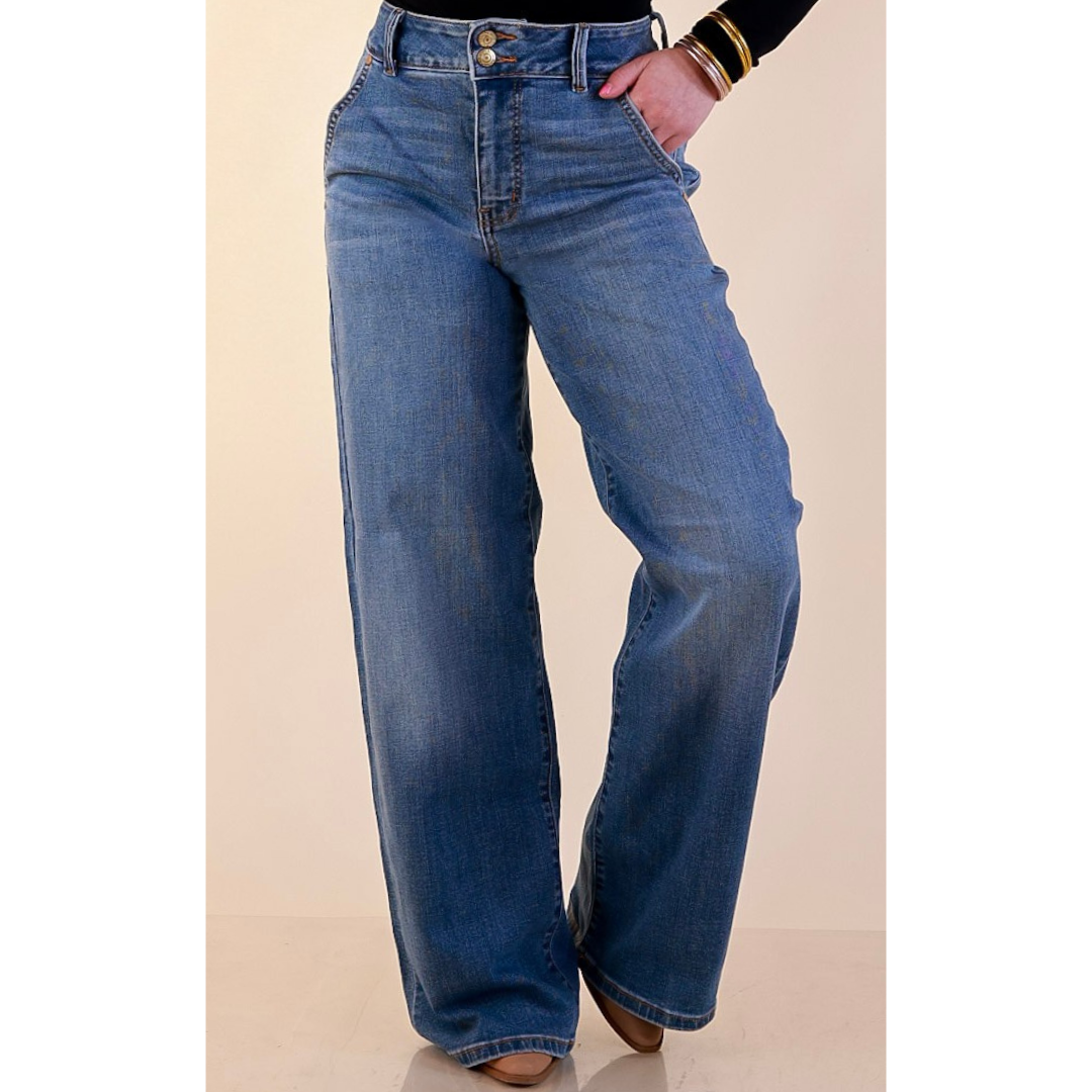 Judy Blue | Go With Everything Double Button Fly Wide Leg Column Trouser Jean in Medium Wash