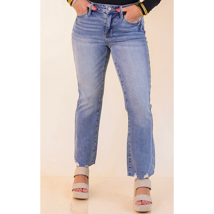 Judy Blue | Kickin' Back Cropped Kick Flare Jean in Medium Wash