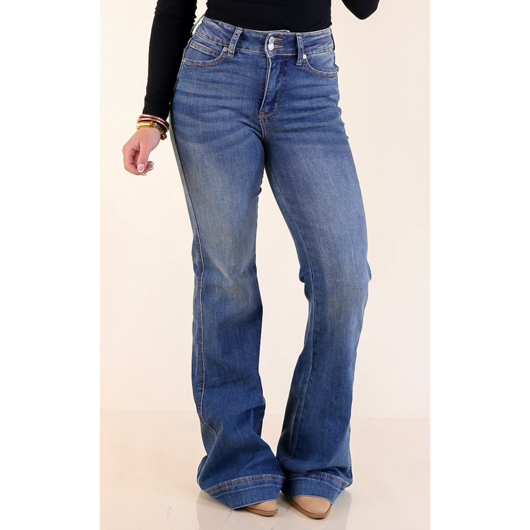 Judy Blue | Signature Style Tummy Control Trouser Jean in Medium Wash