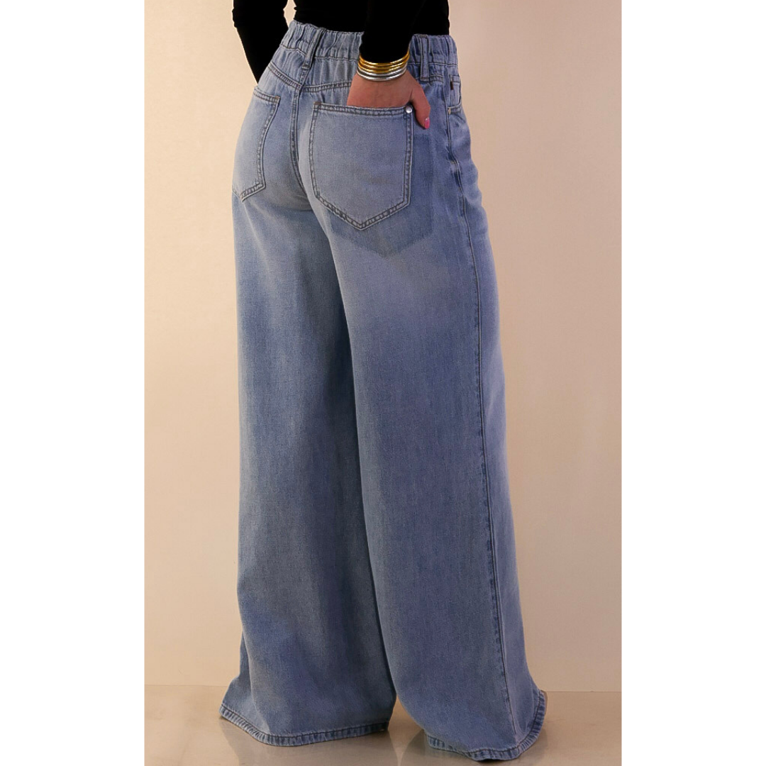 Judy Blue | Smooth Moves Wide Leg Palazzo Featherweight Elastic Waistband Jeans in Light Wash
