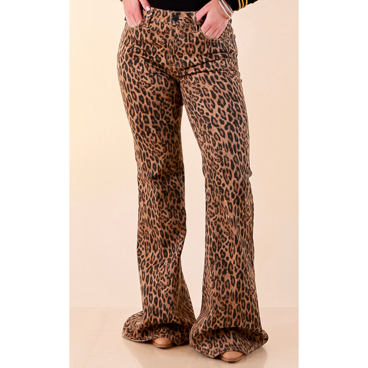 Judy Blue | Untamed Elegance Luxe Ultra Flare Jeans in Leopard Print