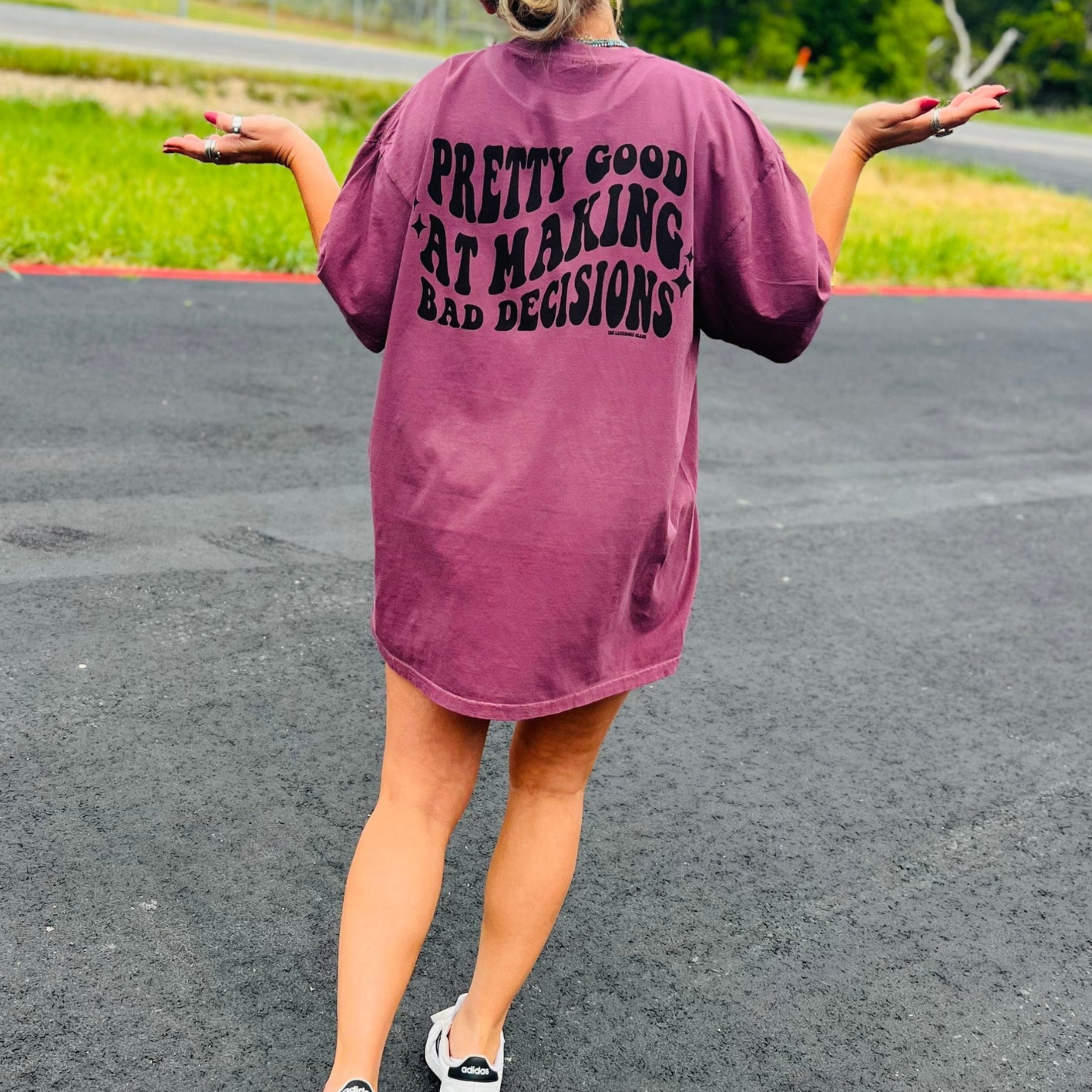 Online Exclusive | Pretty Good At Making Bad Decisions Short Sleeve Graphic Tee in Vineyard Red - Giddy Up Glamour Boutique