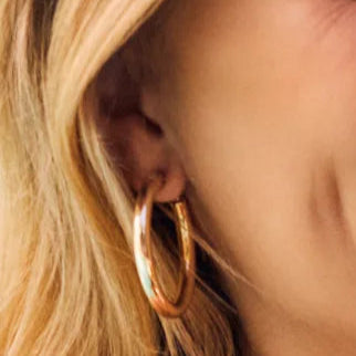 Kendra Scott | Colette Large Hoop Earrings in Gold - Giddy Up Glamour Boutique