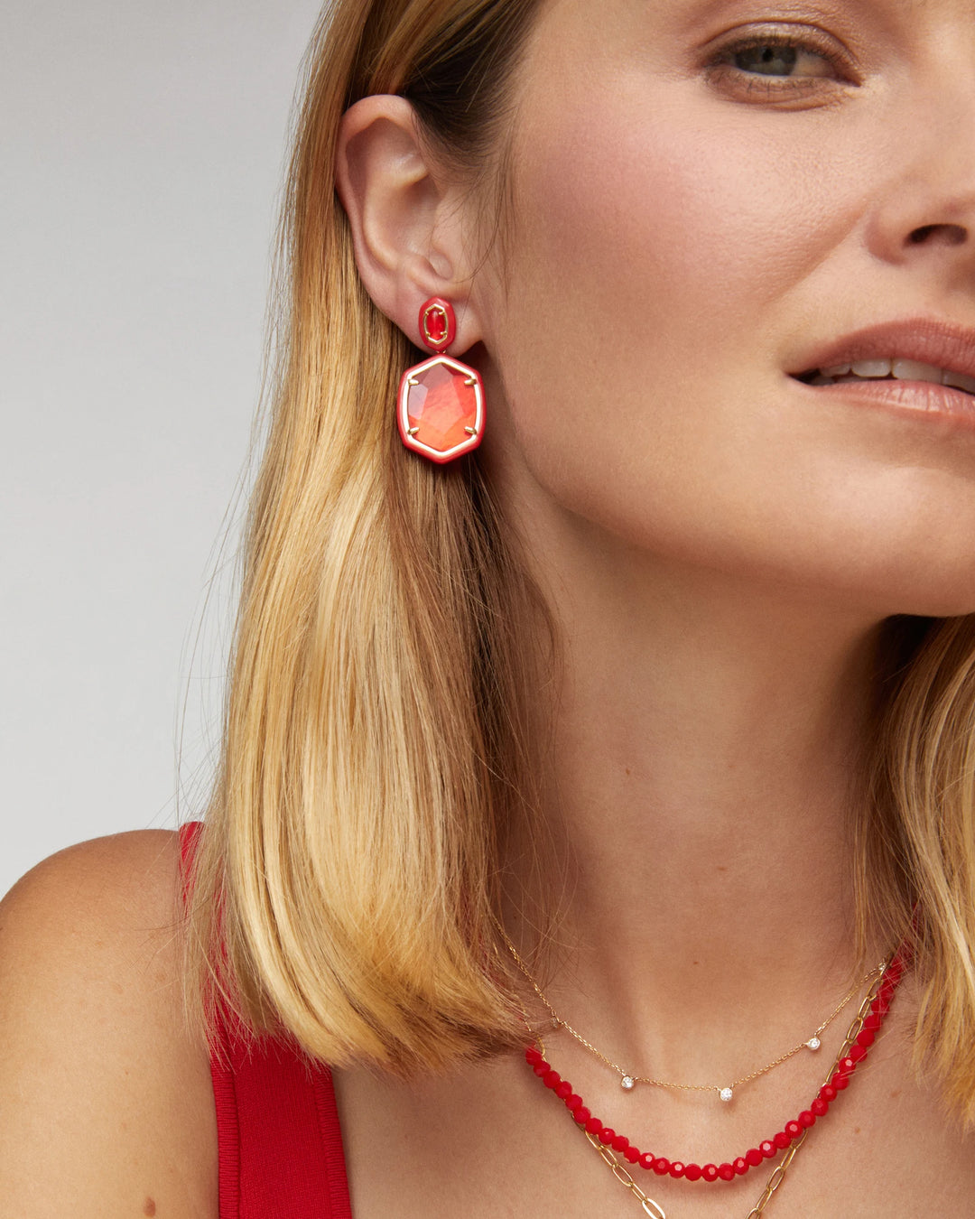Kendra Scott | Daphne Enamel Frame Gold Drop Earrings in Red Illusion