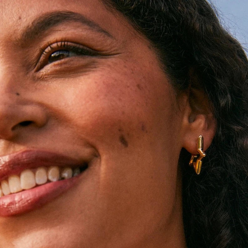 Kendra Scott | Gold Star Huggie Earrings - Giddy Up Glamour Boutique