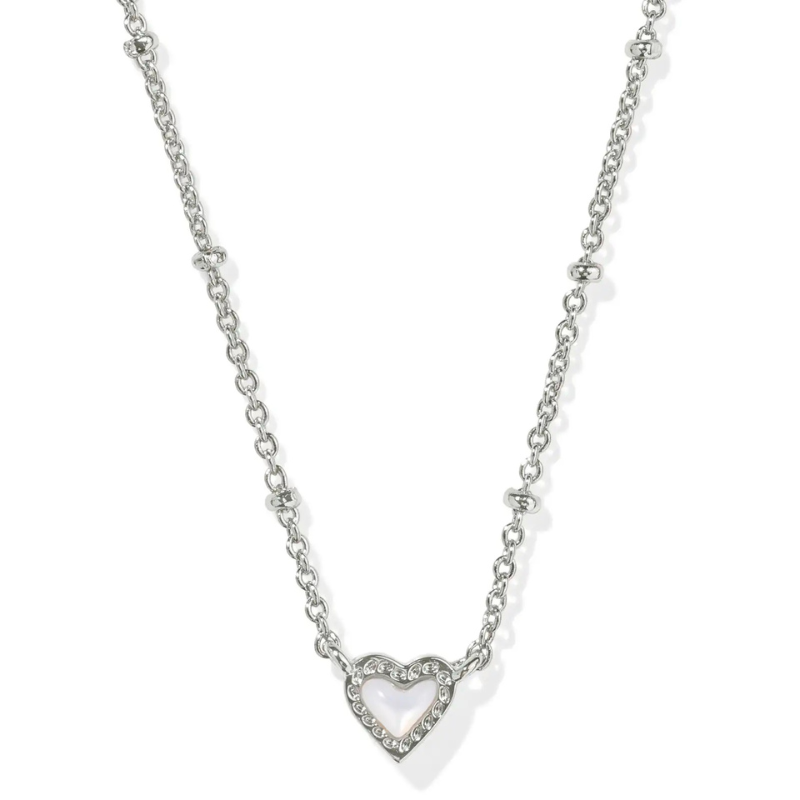 Kendra Scott | Mini Ari Heart Silver Satellite Short Pendant Necklace in Ivory Mother of Pearl