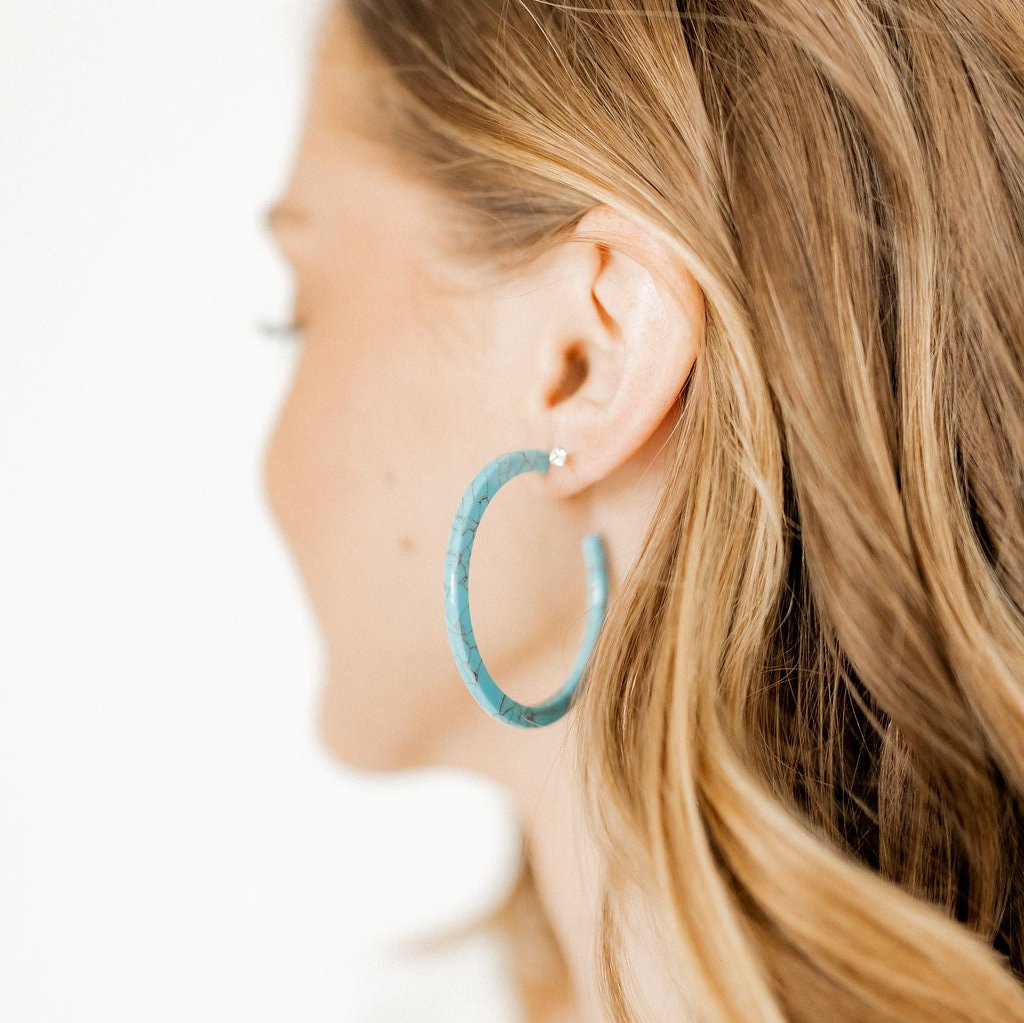 Linny Co | Holly Medium Hoop Earrings in Turquoise Blue