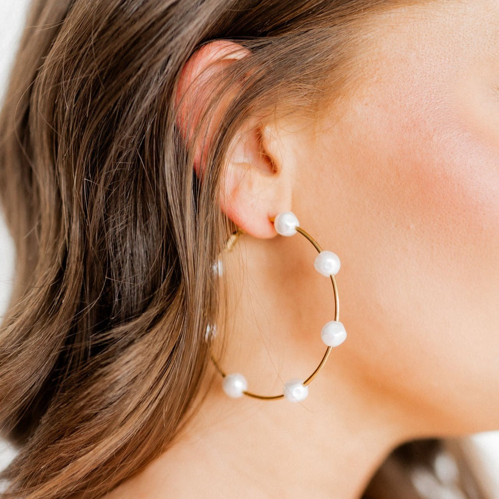 Linny Co | Leah Gold Tone Hoop Earrings with Pearl Accents