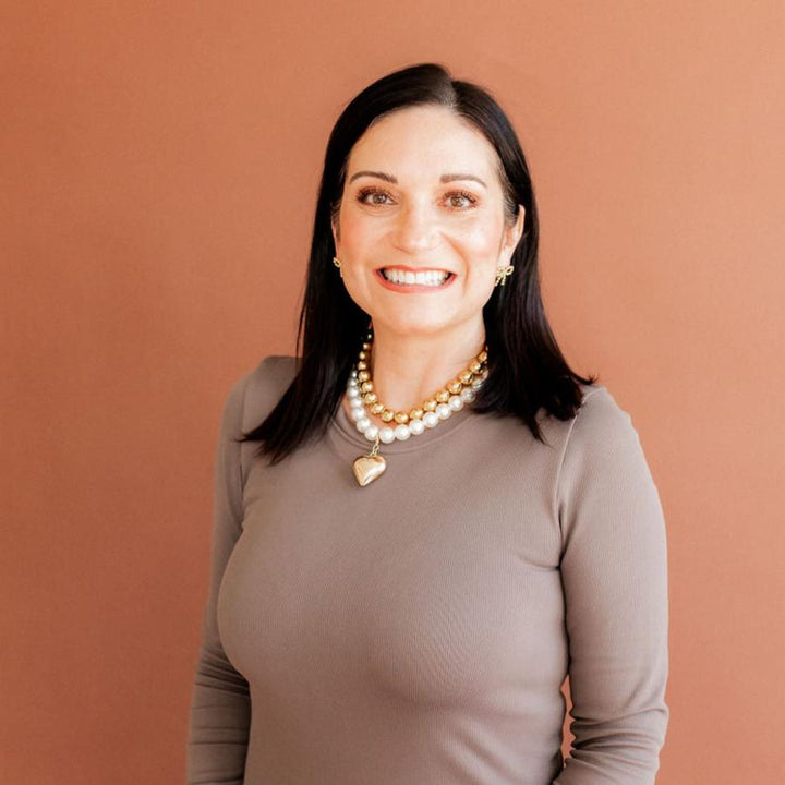 Linny Co | Indie Gold Tone Bow Stud Earrings