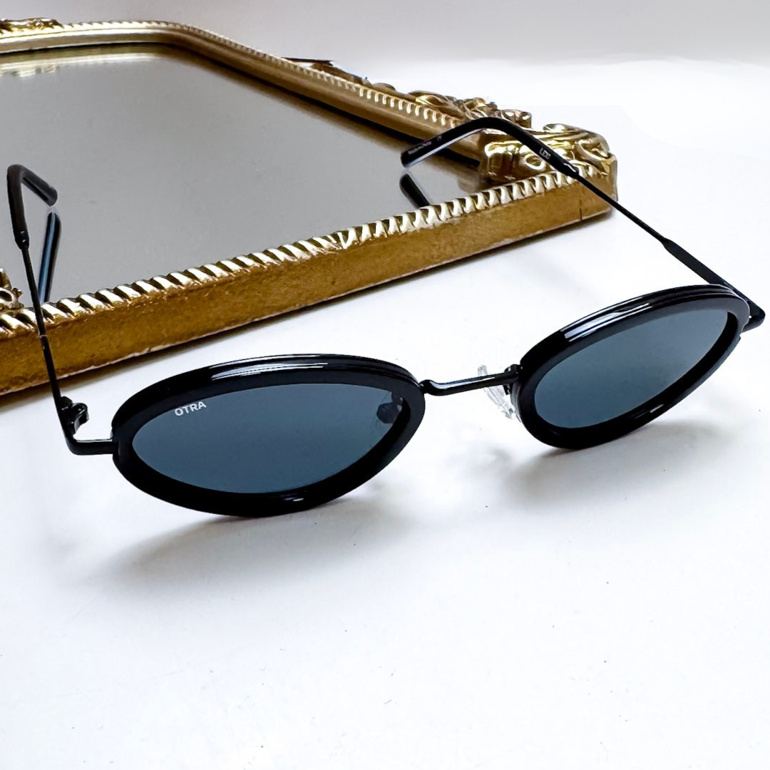 Otra Eyewear | Lexi Oval Sunglasses in Black