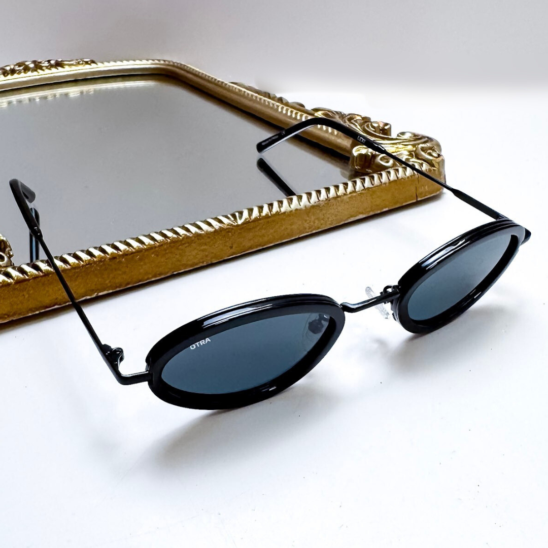 Otra Eyewear | Lexi Oval Sunglasses in Black