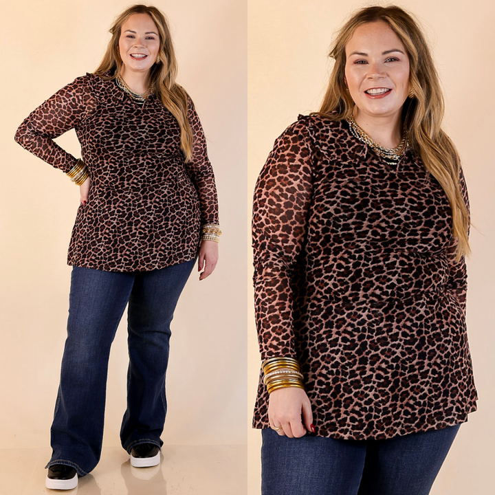Model is wearing mesh Ruffle Peter Pan Collar in Leopard Print top and jeans on a beige background