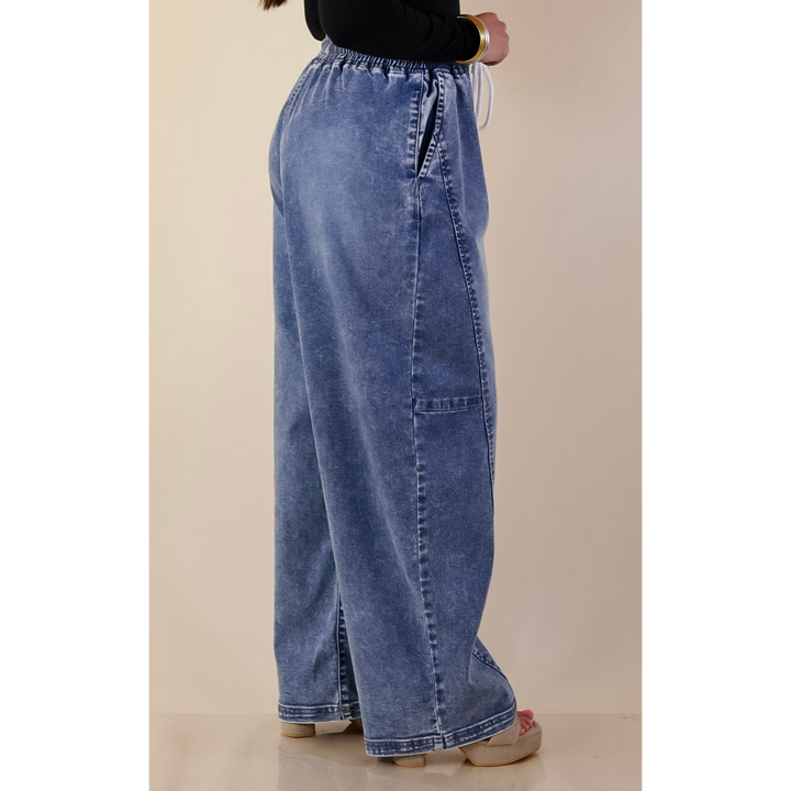 Risen | Relaxed and Ready Elastic Drawstring Waistband Featherweight Barrel Jean in Light Wash