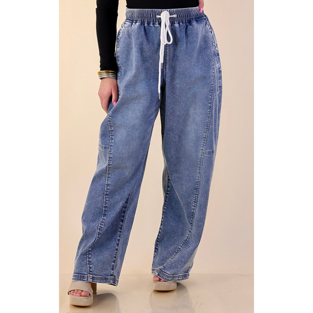 Risen | Relaxed and Ready Elastic Drawstring Waistband Featherweight Barrel Jean in Light Wash