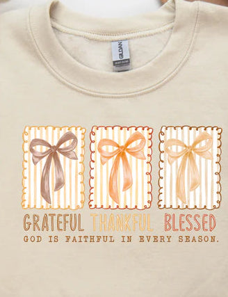 Online Exclusive | Grateful Thankful Bows Long Sleeve Graphic Sweatshirt in Tan